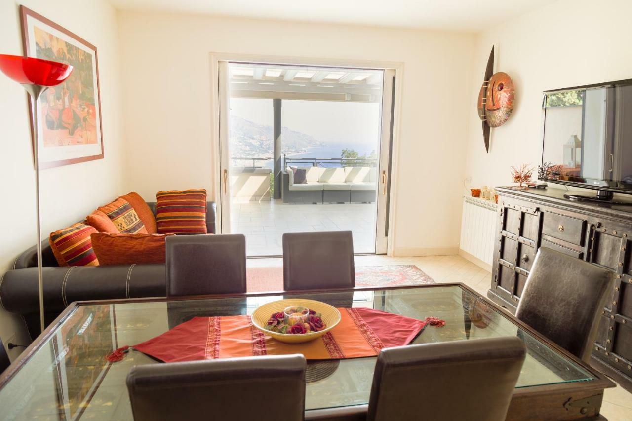 Ninfa Apartment - Taormina Holidays Exteriör bild